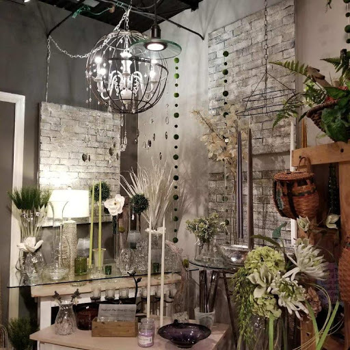 Florist «Sanford Flower Shop», reviews and photos, 209 E Commercial St, Sanford, FL 32771, USA