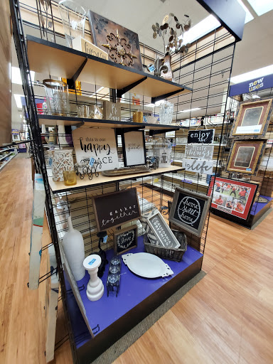 Used Furniture Store «New Uses», reviews and photos, 1701 N Larkin Ave, Crest Hill, IL 60403, USA