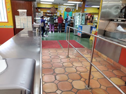 Mexican Grocery Store «El Tiempo Market», reviews and photos, 5526 Washington Ave, Houston, TX 77007, USA