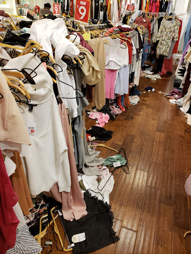 Clothing Store «Forever 21», reviews and photos, 450 Great Mall Dr, Milpitas, CA 95035, USA