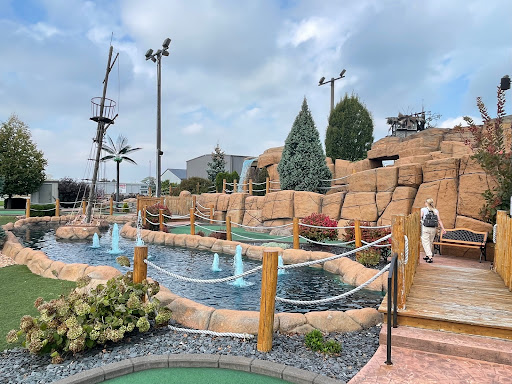 On The Water Miniature Golf