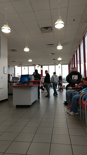 Tire Shop «Discount Tire Store - Moore, OK», reviews and photos, 1421 S I-35 Service Rd, Moore, OK 73160, USA