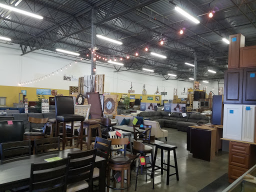 Furniture Store «Furniture & Cabinet Outlet Center», reviews and photos, 7716 Service Center Dr, West Chester Township, OH 45069, USA