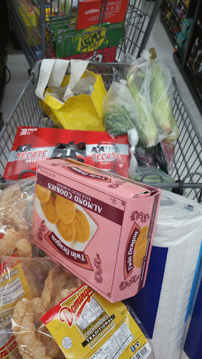 Grocery Store «Superior Grocers», reviews and photos, 16100 Lakewood Blvd, Bellflower, CA 90706, USA