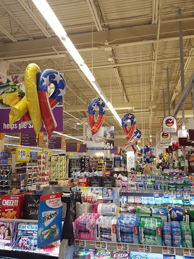 Grocery Store «Super Stop & Shop», reviews and photos, 600 Kinderkamack Rd, Emerson, NJ 07630, USA