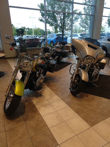 Toyota Dealer «Andy Mohr Toyota», reviews and photos, 8941 E US Hwy 36, Avon, IN 46123, USA