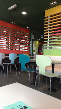 Atmosphère du Restauration rapide McDonald's à Hallennes-lez-Haubourdin - n°14
