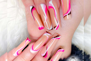 Queen Nails & Spa image