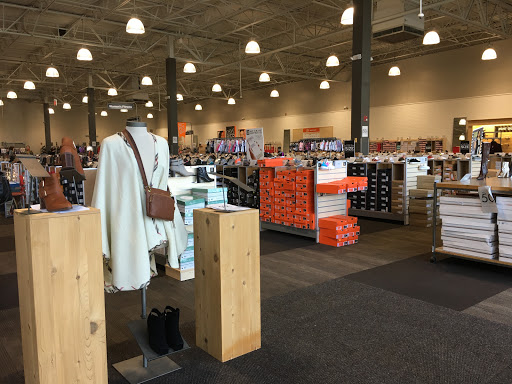 Shoe Store «DSW Designer Shoe Warehouse», reviews and photos, 276 New Britain Ave, Plainville, CT 06062, USA