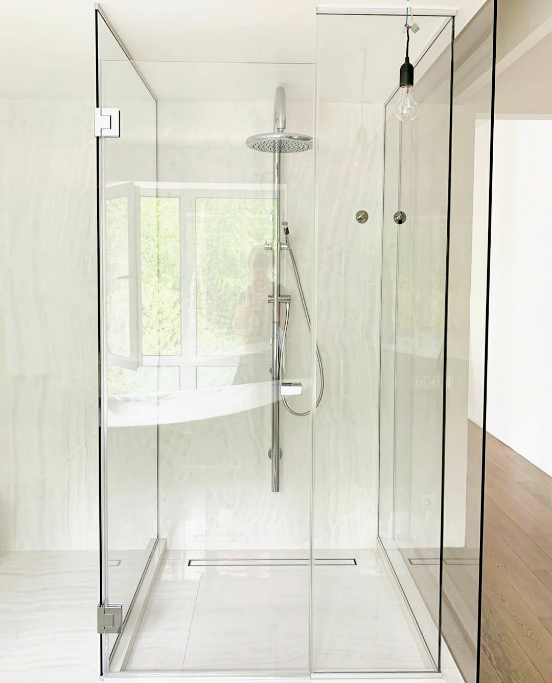 maa aluminium decorators : tuffen glass door shower enclosure
