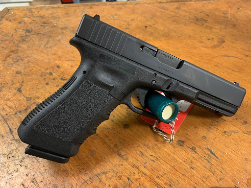 Gun Shop «Bergen Sporting Goods», reviews and photos, 649 Bergen Blvd, Ridgefield, NJ 07657, USA