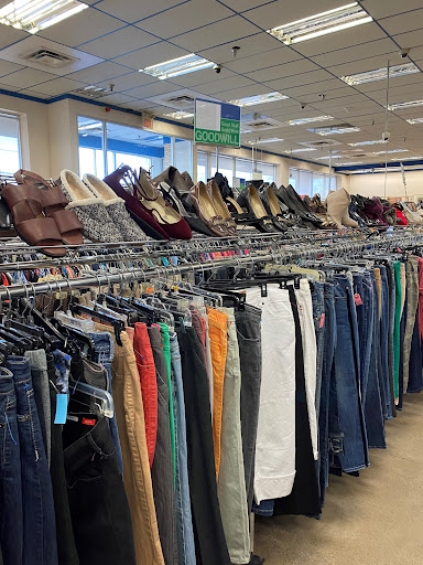 Thrift Store «Goodwill», reviews and photos