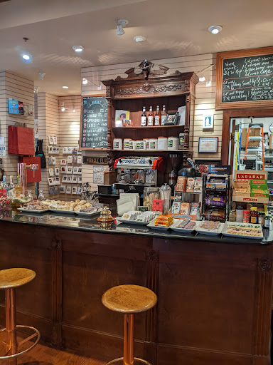 Book Store «Wellington Square Bookshop», reviews and photos, 549 Wellington Square, Exton, PA 19341, USA