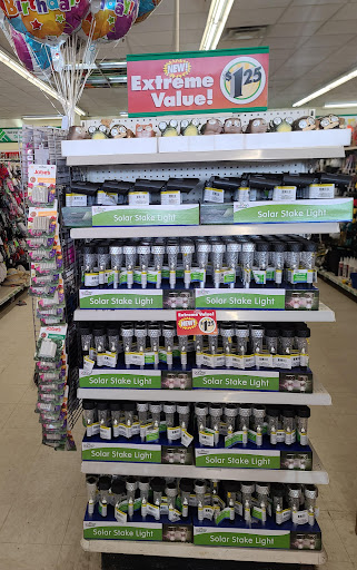 Dollar Store «Dollar Tree», reviews and photos, 132-23 14th Ave, College Point, NY 11356, USA