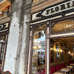Photo n°2 de l'avis de Tom. fait le 11/07/2023 à 07:38 sur le  Caffè Florian à Venice