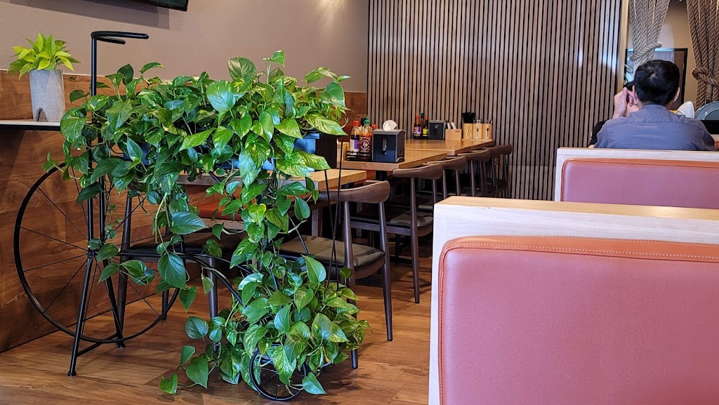 Soup Shop (Euclid St./Ball Rd.) 92802