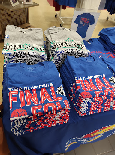 Book Store «KU Bookstore», reviews and photos, 1301 Jayhawk Blvd, Lawrence, KS 66045, USA