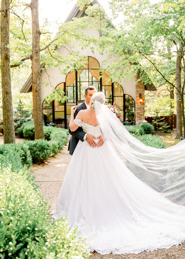 Bridal Shop «MK Bridal», reviews and photos, 1255 W Battlefield Rd, Springfield, MO 65807, USA