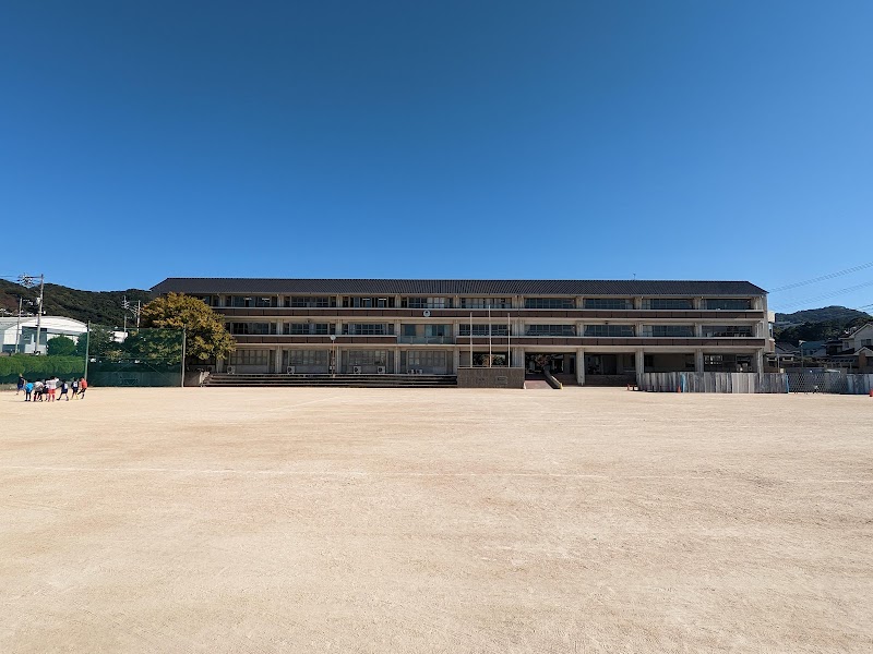 周南市立岐山小学校