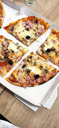 Plats et boissons du Pizzas à emporter La Roma à Meung-sur-Loire - n°3