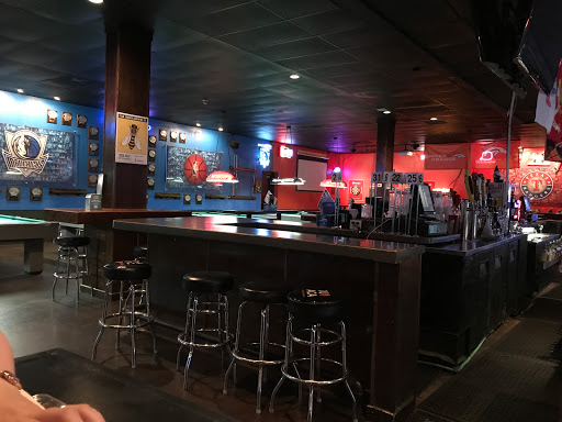 Sharky's Bar, Grill & Games