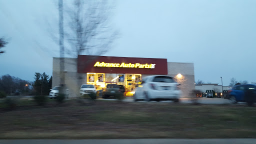 Auto Parts Store «Advance Auto Parts», reviews and photos, 2422 W Broadway, Louisville, KY 40211, USA