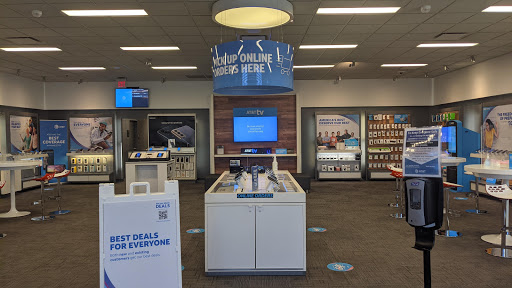 Cell Phone Store «AT&T», reviews and photos, 10100 City Walk Dr #200, Woodbury, MN 55129, USA