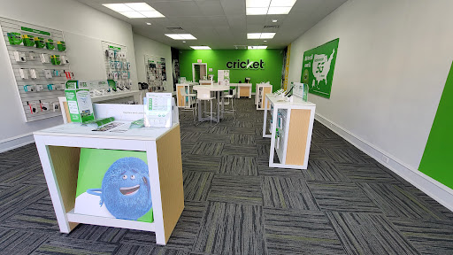 Cell Phone Store «Cricket Wireless Authorized Retailer», reviews and photos, 7235 W Greenfield Ave, West Allis, WI 53214, USA
