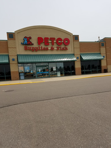 Pet Supply Store «Petco Animal Supplies», reviews and photos, 8010 Wedgewood Ln N, Maple Grove, MN 55369, USA