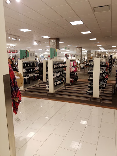 Department Store «Bon-Ton», reviews and photos, 364 Maine Mall Rd, Portland, ME 04106, USA