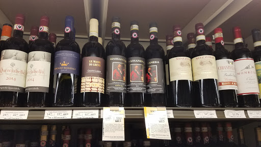 Wine Store «Total Wine & More», reviews and photos, 11 Mystic View Rd, Everett, MA 02149, USA