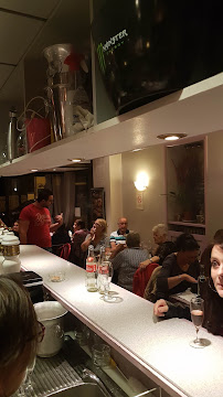 Atmosphère du Restaurant Le Phenix à Aix-les-Bains - n°3