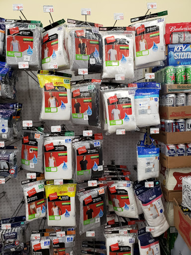 Dollar Store «FAMILY DOLLAR», reviews and photos, 577 SW Prima Vista Blvd, Port St Lucie, FL 34983, USA