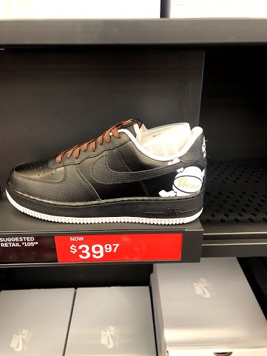 Sportswear Store «Nike», reviews and photos, 1261 Woodward Ave, Detroit, MI 48226, USA