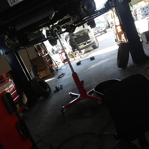 Ford Dealer «Mission Valley Ford Trucks», reviews and photos, 780 E Brokaw Rd, San Jose, CA 95112, USA