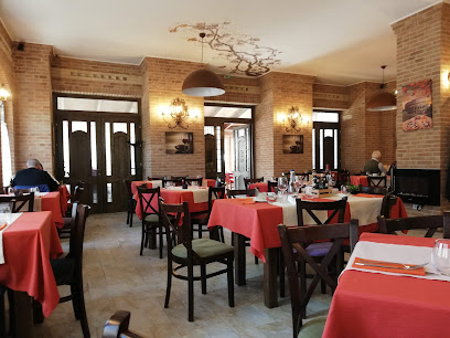 La Bettola Bacău - Restaurant Italian - Strada Gării 30, Bacău 600254, Romania