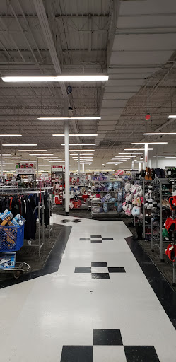 Clothing Store «Burlington Coat Factory», reviews and photos, 4790 Everhard Rd NW, Canton, OH 44718, USA
