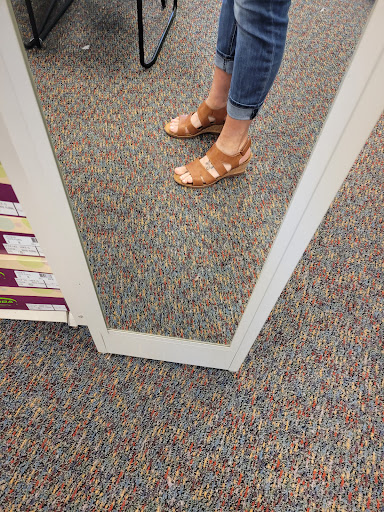 Shoe Store «Shoe Carnival», reviews and photos, 6524 Garth Rd, Baytown, TX 77521, USA