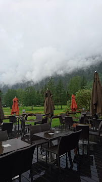Atmosphère du Restaurant français La Cabane Des Praz à Chamonix-Mont-Blanc - n°15
