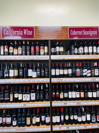 Wine Store «Hempstead Wine and Liquor», reviews and photos, 4037 Hempstead Turnpike, Bethpage, NY 11714, USA