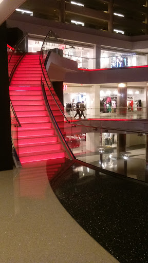 Shopping Mall «Chevy Chase Pavilion», reviews and photos, 5335 Wisconsin Ave NW, Washington, DC 20015, USA