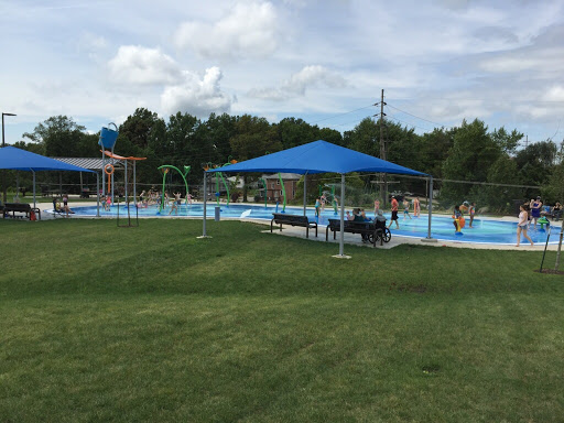 Water Park «Leon Corlew Park & Splash Pad», reviews and photos, E Schwarz St & S Main Street, Edwardsville, IL 62025, USA