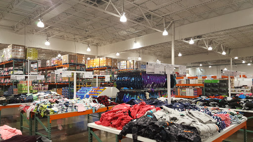 Warehouse store «Costco Wholesale», reviews and photos, 5101 Business Center Dr, Fairfield, CA 94534, USA