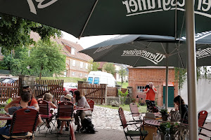 Restaurant & Räucherei & BBQ Smoker "Klosterklause" Inselstadt Malchow