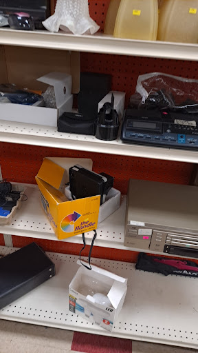 Thrift Store «The Salvation Army Family Store & Donation Center», reviews and photos