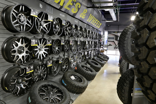 Truck Accessories Store «4 Wheel Parts - Houston Sweet Lake», reviews and photos, 13820 Westheimer Rd, Houston, TX 77077, USA