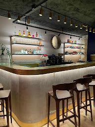 Photo n°42 de TÁM à Paris ()