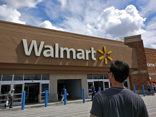 Department Store «Walmart Supercenter», reviews and photos, 8331 S Stewart Ave, Chicago, IL 60620, USA