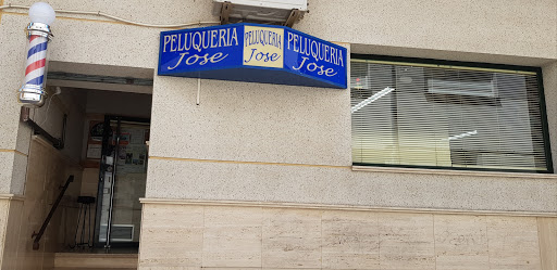 Peluquería José en Hervás, Cáceres‎