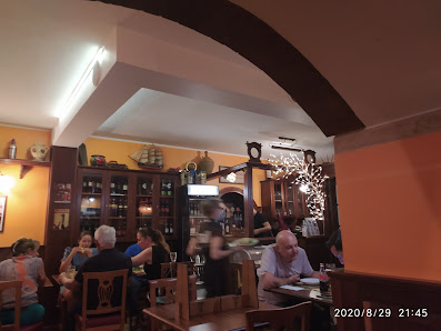 Goblin's Bar & Restaurant Piazza Mario Pagano, 9, 85100 Potenza PZ, Italia